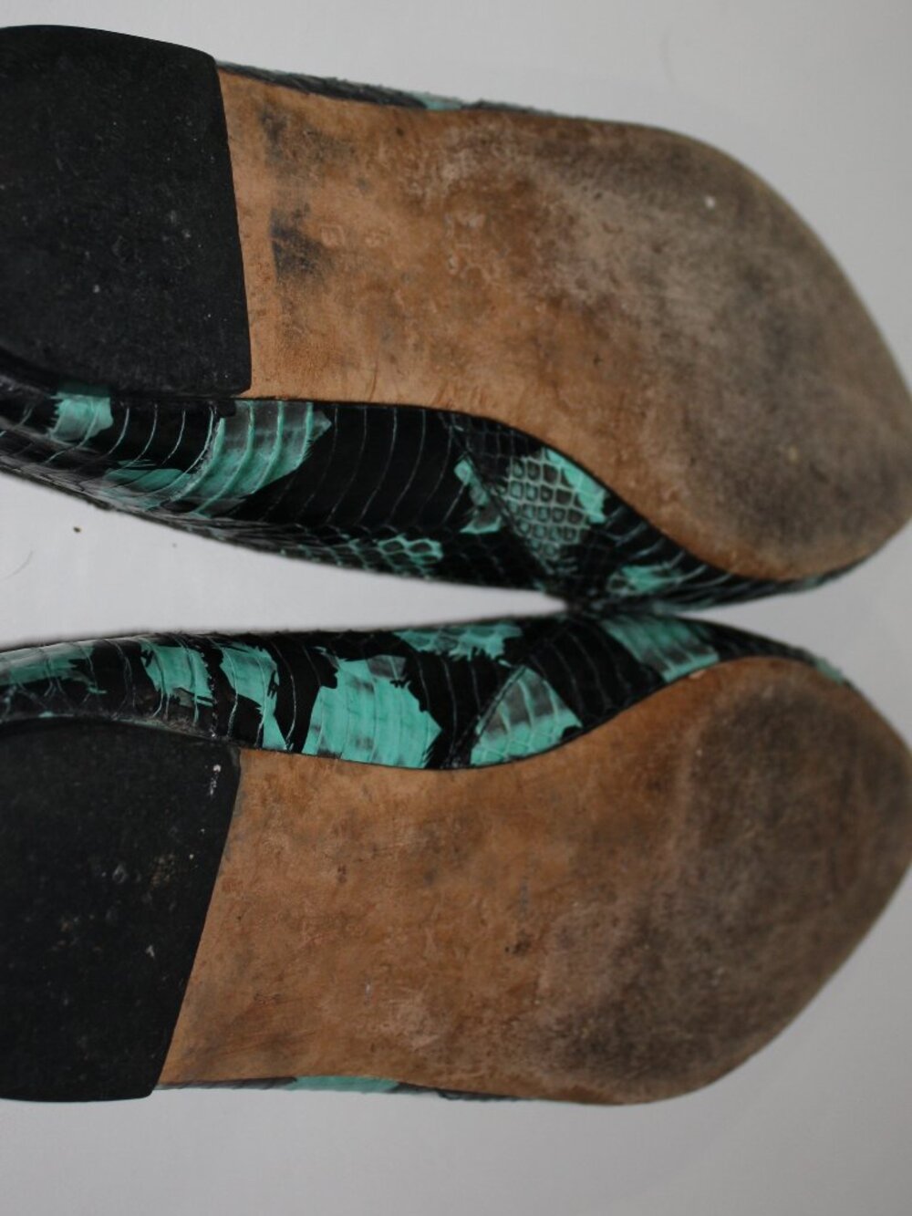Loeffler Randall - Black & Teal Snakeskin Pointed Toe Flats -  Sz 8 - Picture 8 of 12
